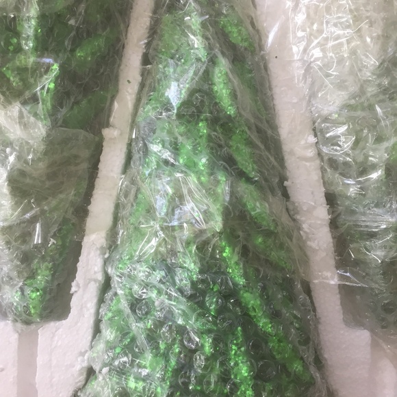 Set of 3 Illuminated Majestic Trees by Valerie/Green Glitter/NEW IN BOX! - Picture 8 of 12